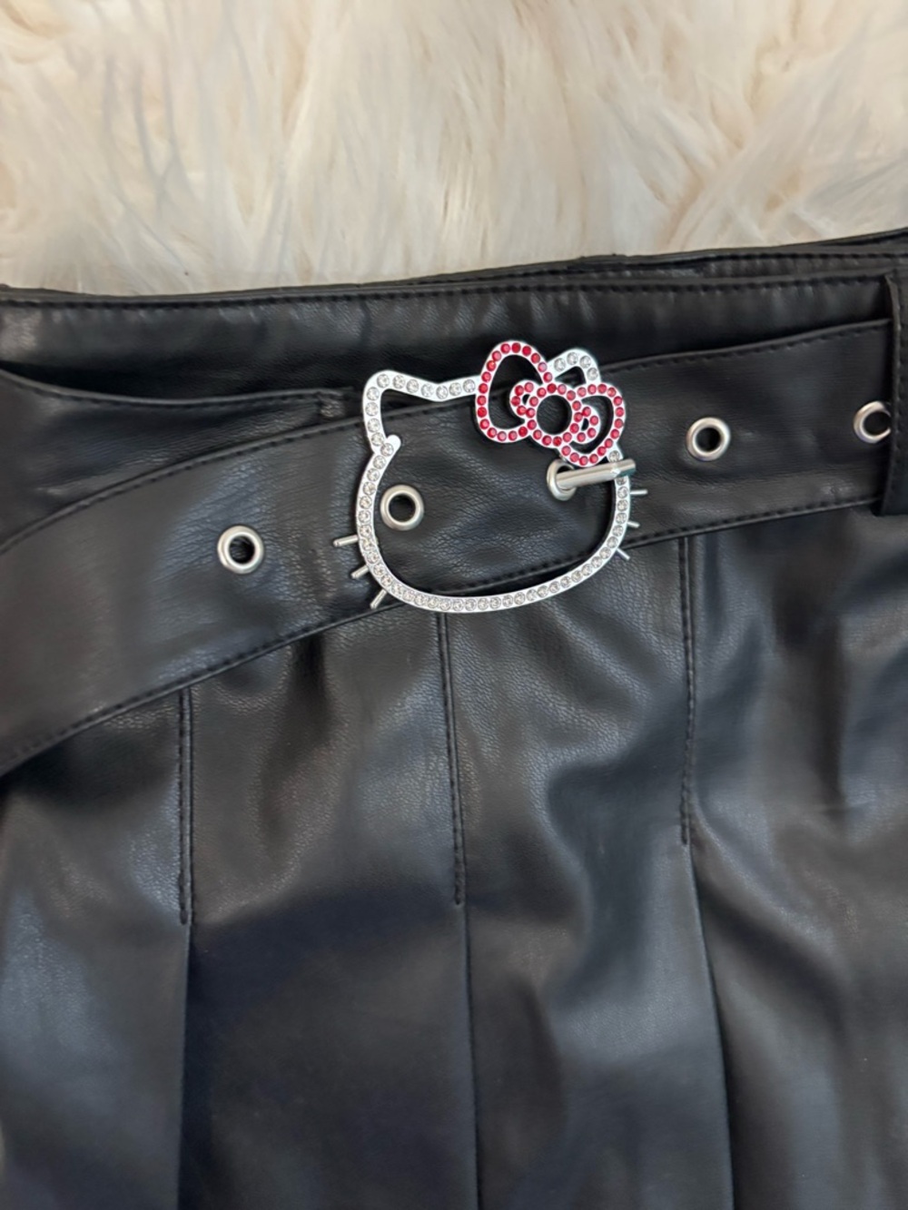 Hello Kitty & Friends Faux Leather Pleated Black Mini Skirt New nwt Size x Small - Picture 3 of 7